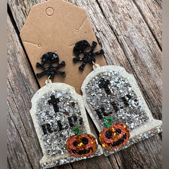 $10 JEWELRY SALE! 
R.i.p. earrings - Picture 1 of 1